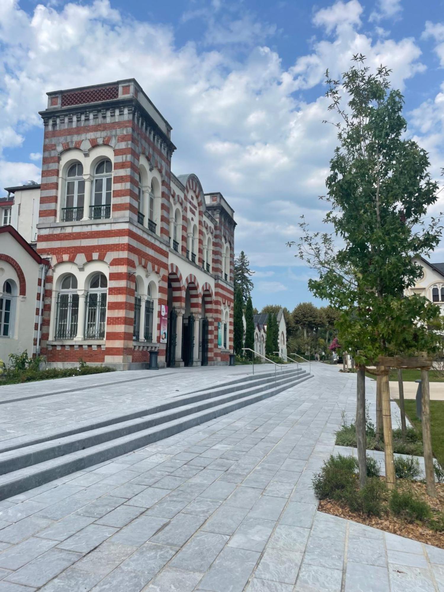 Studio Lumineux Au Calme En Centre Ville, Face Aux Thermes Salies-de-Bearn Exterior photo